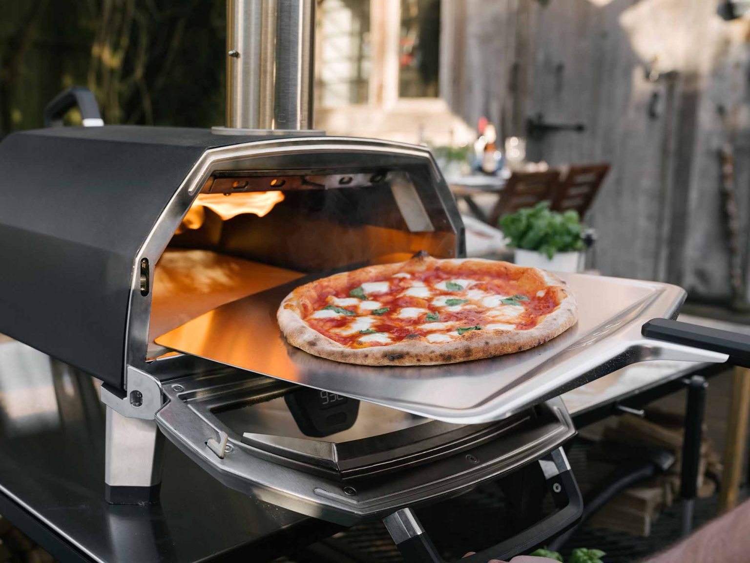 Ooni Pizza Ovens - BBQs Plus